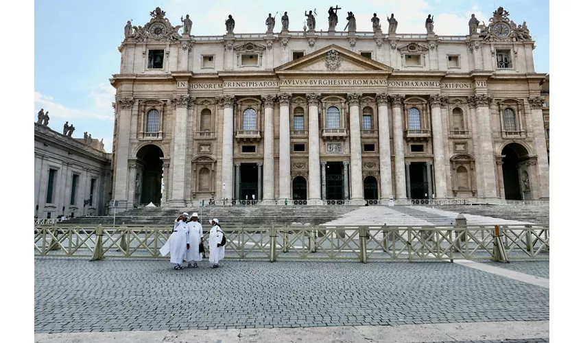 Basilica di San Pietro, Cupola e Grotte Vaticane: Tour guidato per piccoli gruppi