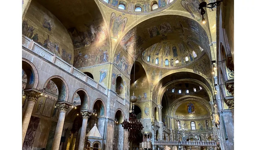 St. Mark’s Basilica: Skip The Line Entry Ticket with Terrace + Pala D’Oro Access