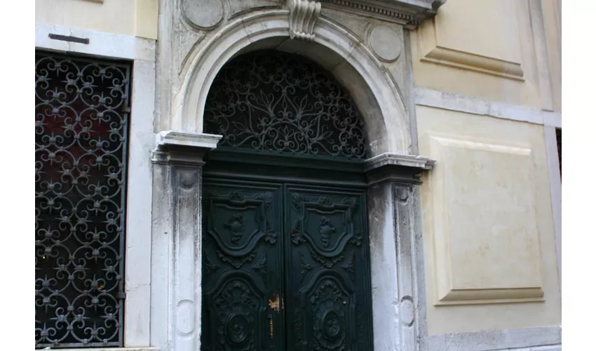 Venice: Jewish Quarter Guided Tour with Synagogue Entry Ticket