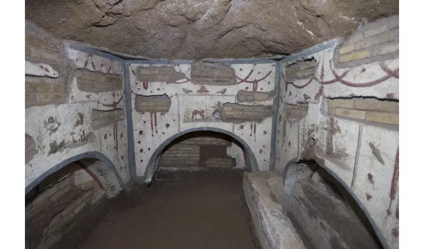 Catacombs Rome: Skip the Line Ticket, Guided Tour + Roundtrip Transfer