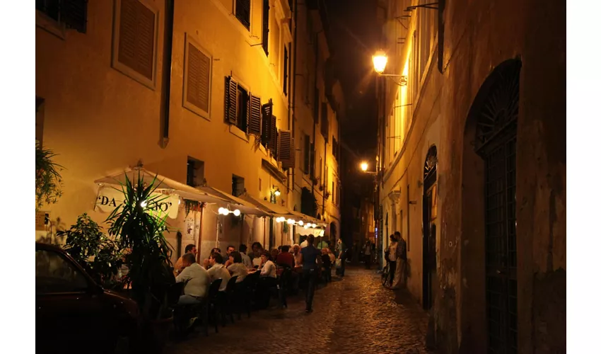 Rome: Ghosts and Mysteries Evening Guided Tour