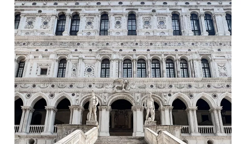 Doge’s Palace & St. Mark’s Basilica: Guided Tour With Pala D’Oro Access