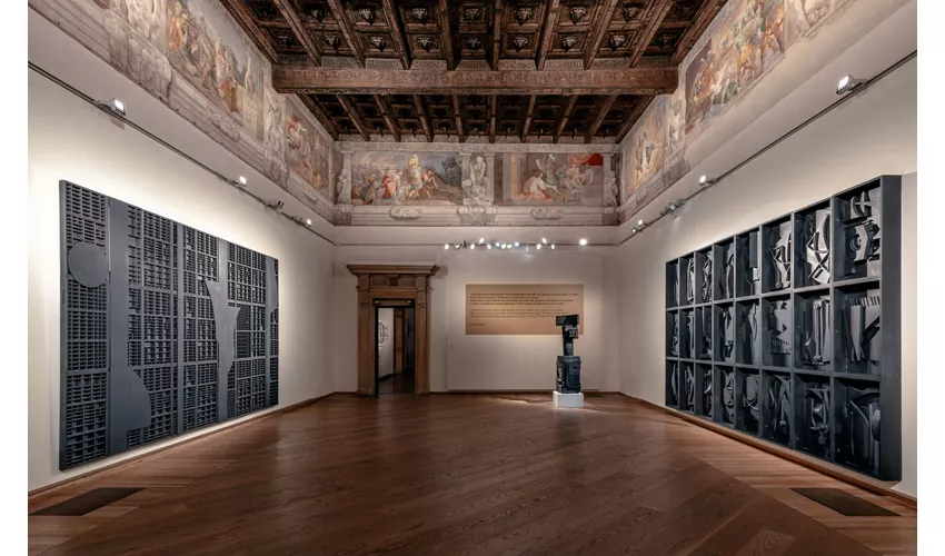 Palazzo Fava: "Mostra "Louise Nevelson