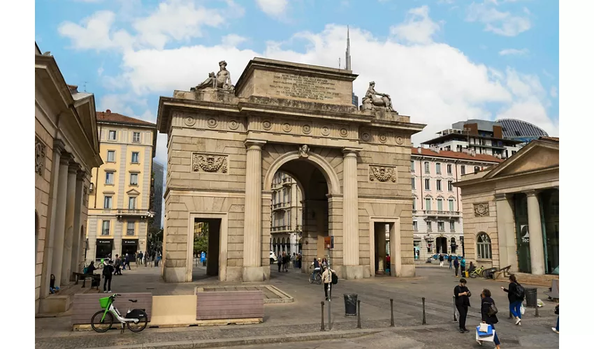 City Sightseeing Milan: Hop-on Hop-off Bus