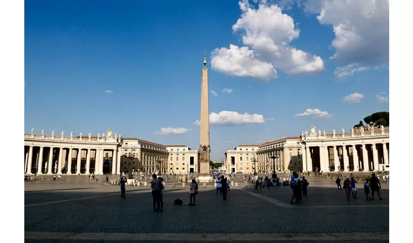 Basilica di San Pietro, Cupola e Grotte Vaticane: Tour guidato per piccoli gruppi