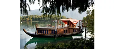 Villa del Balbianello & Velarca: Guided Visit + Lake Como Boat Tour