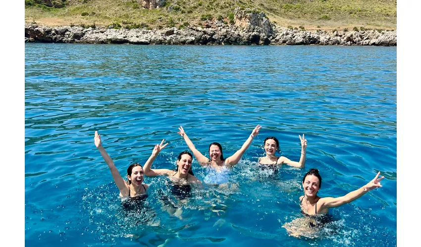 Reserva Natural de Zingaro: Excursión guiada en barco + Comida + Bebidas + Snorkel