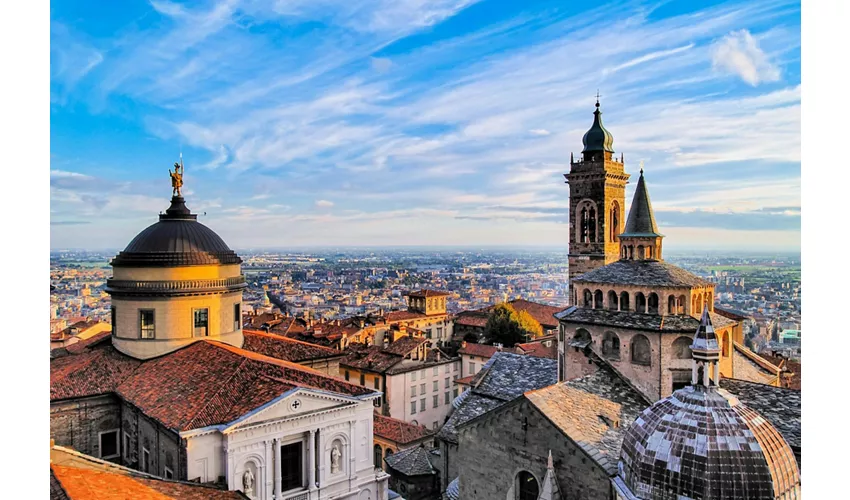 Crociera sul Lago d'Iseo, Monte Isola e Bergamo: una gita di un giorno da Milano