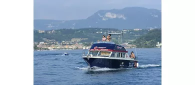 Lago de Garda: Excursión de 4 horas en barco con parada en Sirmione