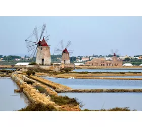 Desde Palermo: Excursión de un día a Erice + Comida siciliana + Degustación de granizados + Ruta de la Sal