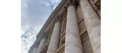 Vatican: Luggage Deposit and Storage