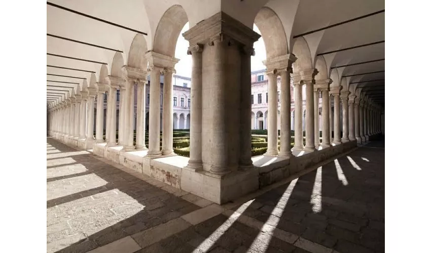 Fundación Cini, Laberinto de Borges y Capillas Vaticanas