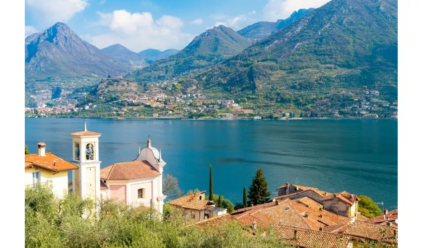 Lago d'Iseo e Franciacorta: tour guidato da Milano + degustazione di vini