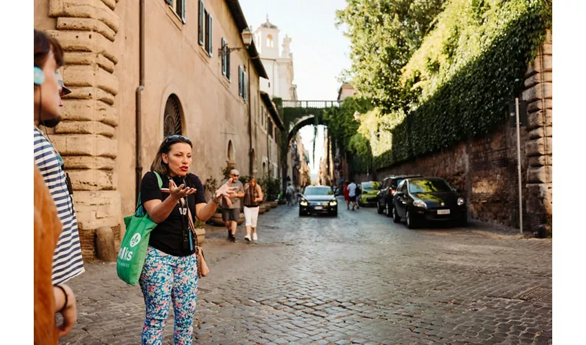 Roma: Visita subterránea guiada con entrada a las Catacumbas y a la Cripta de los Huesos