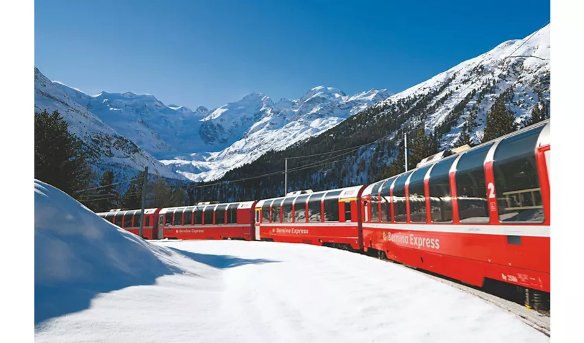 St. Moritz & Tirano: Bernina Express Panoramic Tour from Lake Como