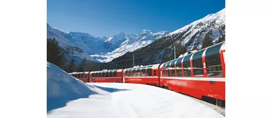 St. Moritz & Tirano: Bernina Express Panoramic Tour from Lake Como