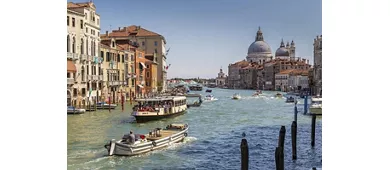 Ca' Rezzonico Museum: Guided Tour + Casanova Walking Tour