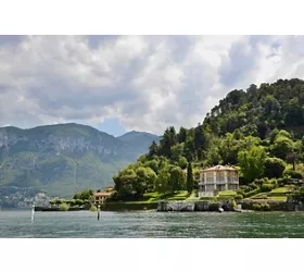 Bellano, Varenna, Bellagio e Como: Tour guidato in giornata da Milano + traghetto