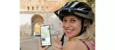 Roma: Noleggio di biciclette elettriche con tour audio di Roma o della Via Appia