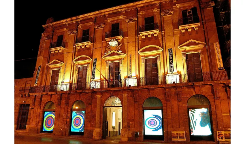 Palacio de Riso: Entrada