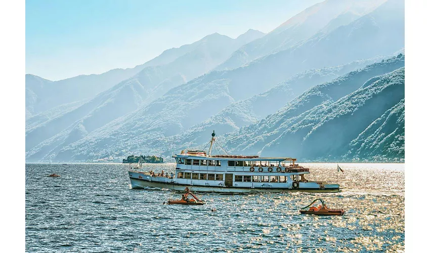 Como, Bellagio y Varenna: Visita guiada en grupo reducido desde Milán + paseo en barco