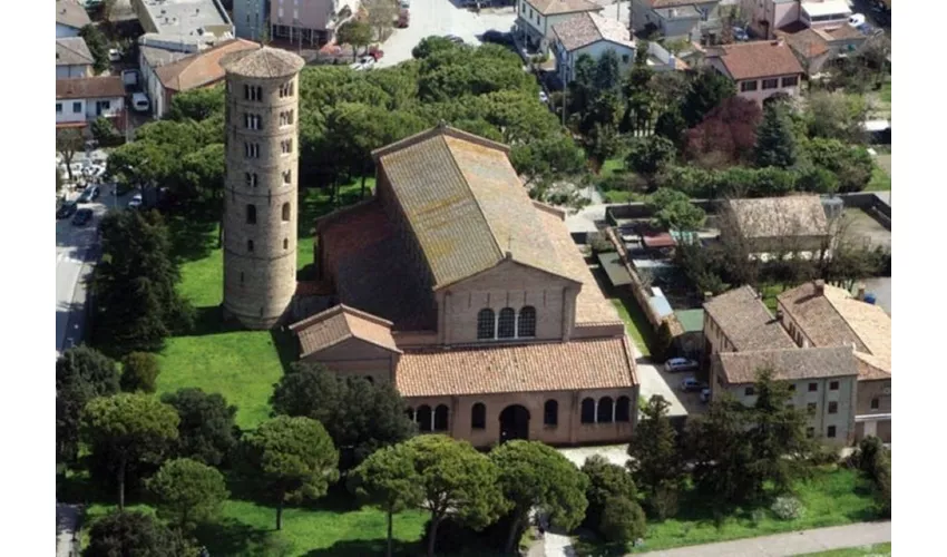 Rávena: Museo Classis y Basílica de Sant'Apollinare in Classe Entrada