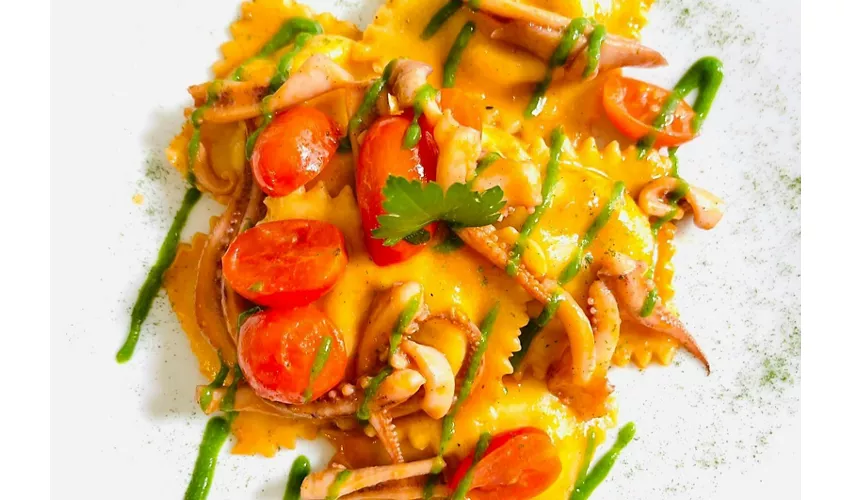 Emilia-Romaña: Clase de cocina marinera + Comida o Cena + Bebidas