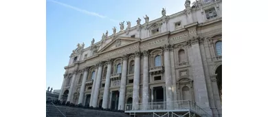 St.Peter’s Basilica & St. Peter’s Square: Guided Walking Tour