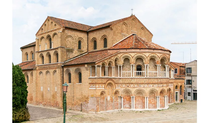 Venice: Murano and Burano Boat Tour