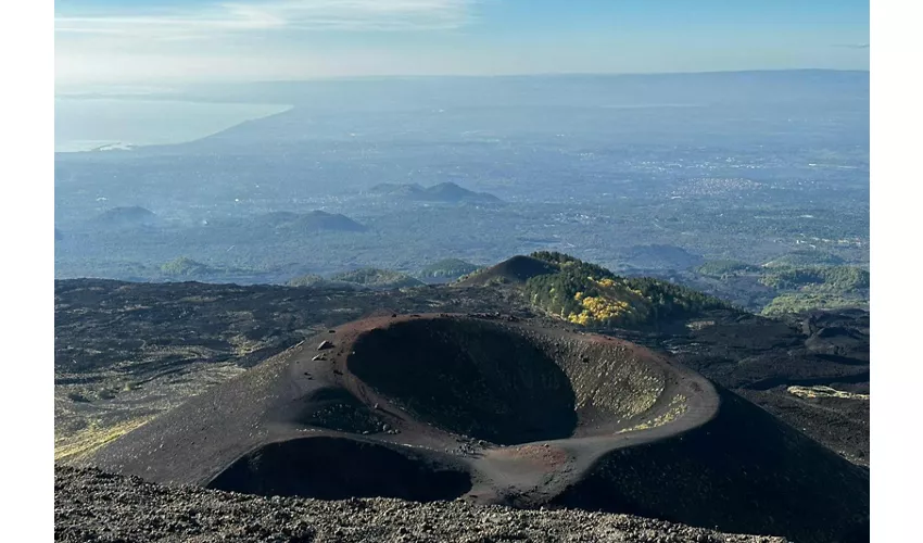 Excursión al Etna por la mañana o al atardecer y visita a la cueva de lava