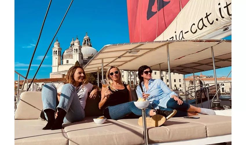 Venice Lagoon: Catamaran Tour + Spritz