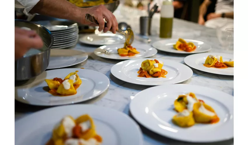 Milán: Experiencia en Clase de Cocina: Domina el arte de la pasta