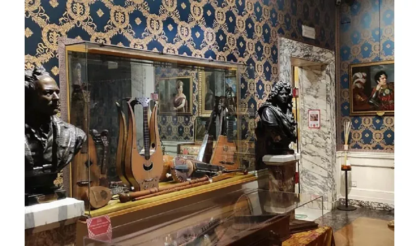 Teatro alla Scala: Biglietto salta-coda + Tour per piccoli gruppi