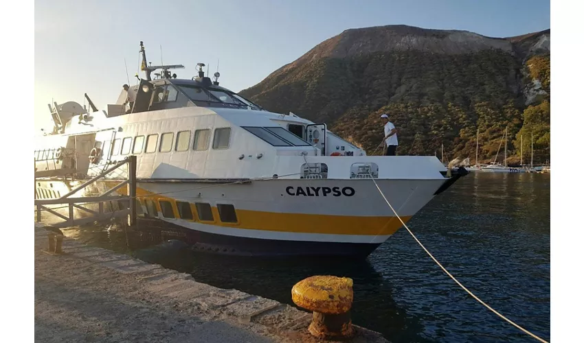 Islas Eolias: Ferry de ida de Filicudi a Lípari