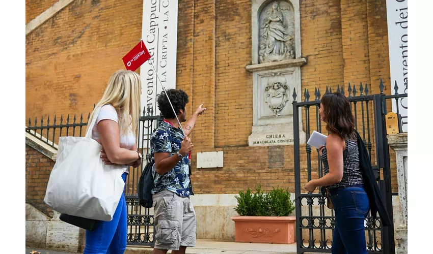 Cripta de los Capuchinos y Catacumbas Romanas: Visita guiada + Traslado