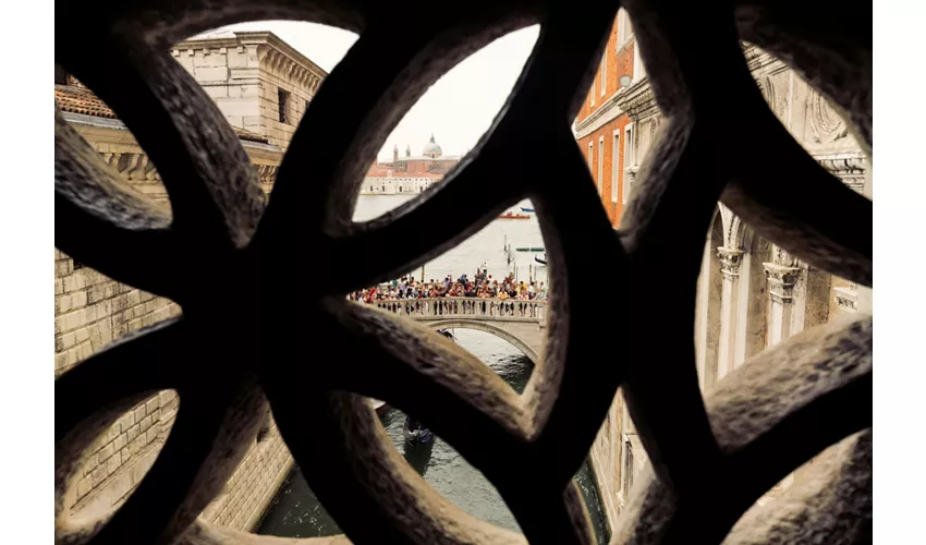 Doges Palace: Guided Tour + VIP Secret Itineraries Visit