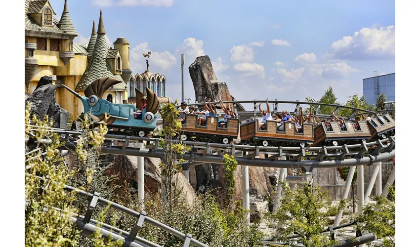 MagicLand: Open Date Ticket