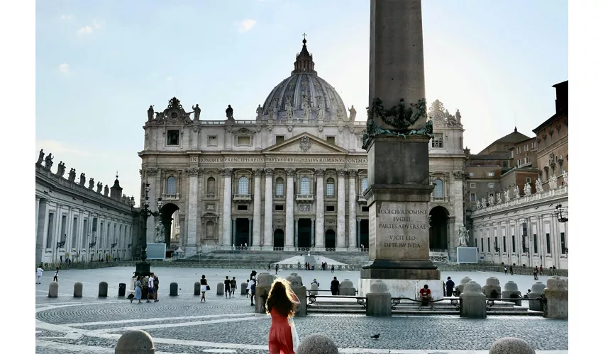 Basílica de San Pedro y Grutas Vaticanas: Visita guiada