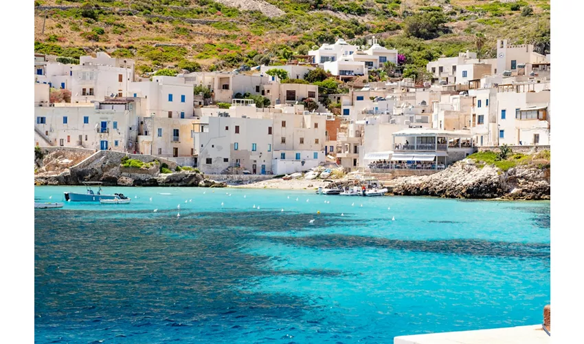 Favignana e Levanzo: tour in barca da Trapani + pranzo