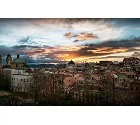 Auf und ab in den Vierteln von Cagliari, zwischen Geschichte und Meer