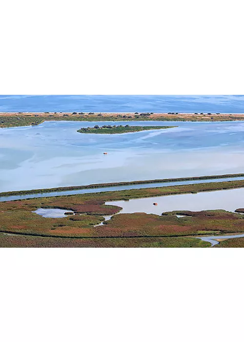 In bici lungo il Po di Pila, da Porto Viro al faro di Punta Maistra