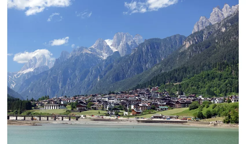 All’alba delle Tre Cime - i dinosauri: un’estate “giurassica” sulle Dolomiti 