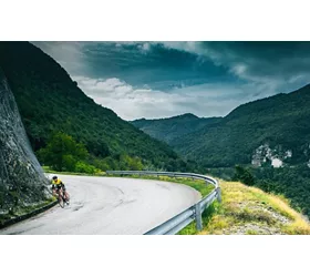 De Sassoferrato à Visso, les Marches à vélo à travers des merveilles naturelles