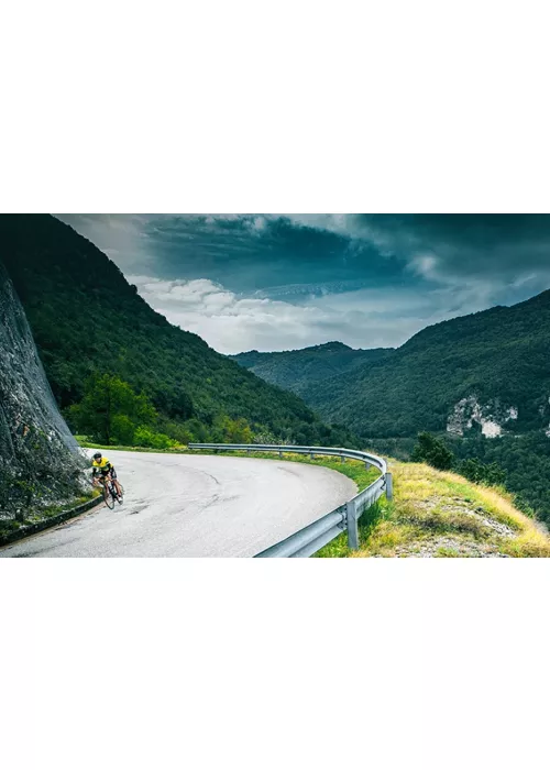 Da Sassoferrato a Visso, le Marche in bicicletta attraverso meraviglie naturali