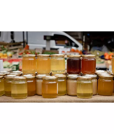 Lucanian honey: the various types of the sweet nectar of Basilicata