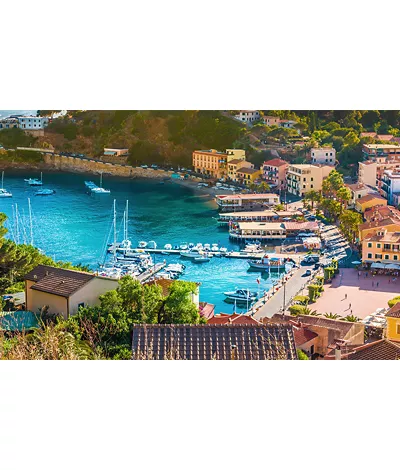 By boat, from Marina di Pisa to Cala Galera, along the Etruscan Route