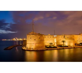 Die greganische Route, mit dem Boot entlang der ionischen Küste von Crotone nach Taranto