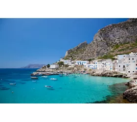 In Sicily, tour among dream beaches