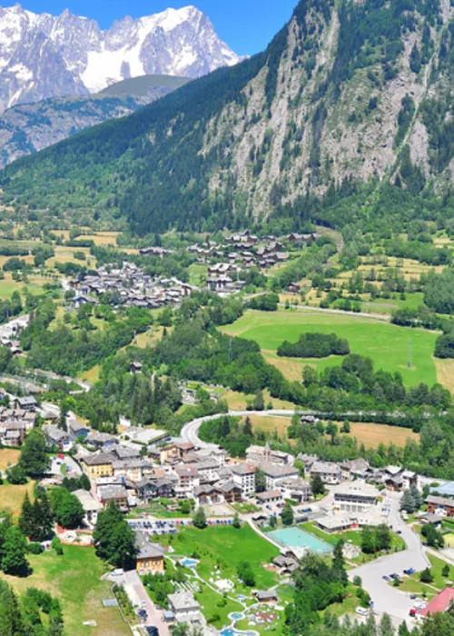 Scoprire la Valle d’Aosta, da Pont-Saint-Martin a Courmayeur in bicicletta