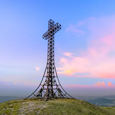 Le goût de la découverte : du désert sarde aux sommets des Marches